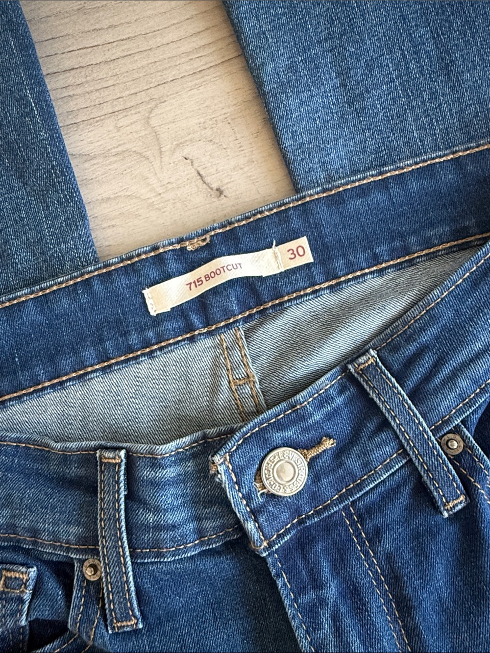 Levi’s 715 Bootcut Jeans - Picture 5 of 6